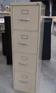 lot 58 image: 4 DRAWER FILE CABINET