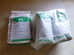 lot 27 image: 3 Bags of Schonox Cement-Based Rapid Drying, Smoothing and Finishing Compound.