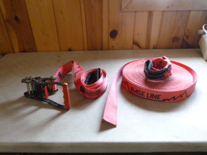 lot 28 image: Tow Strap and Ratchet Strap