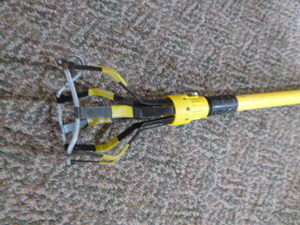 lot 34 image: Light Bulb Changer