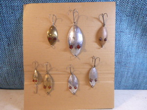 lot 49 image: 7 Hofschneider Red Eye Muskie Lures