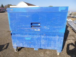 lot 85 image: Knaack Toolbox on Wheels