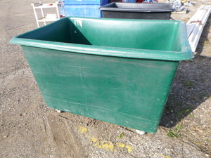 lot 87 image: Uline Poly Box Truck