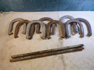 lot 95 image: Horseshoe Game