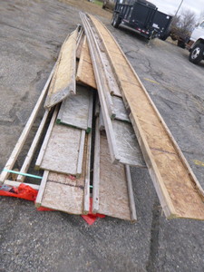 lot 10 image: Wood I-Beams