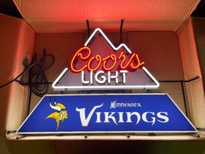 lot 37 image: Coors Vikings Neon