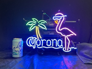 lot 49 image: Corona flamingo neon, Tiny