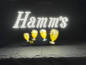 lot 1 image: Hamms Dancing Goblets neon sign