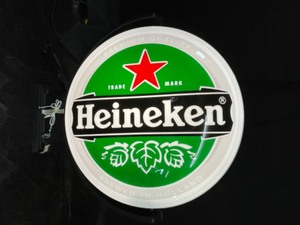 lot 70 image: Heineken beer rotating pub light, NIB New in Box