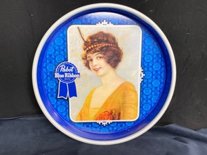 lot 107 image: Pabst Blue Ribbon beer serving tray, tin