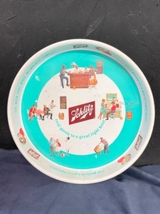 lot 108 image: Schlitz beer serving tray, tin