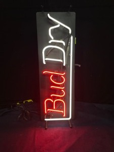 lot 159 image: Bud Dry neon