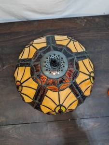 Tiffany Style Table Lamp