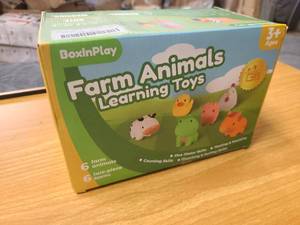 Stackable barn and farm animal toys for small children