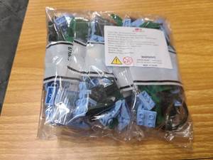 2 Bags of Lego styled flower building kits