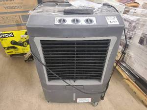 Hessaire Portable evaportative cooler