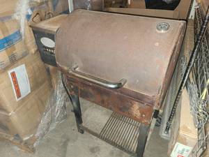 Used Louisiana Grills Wood Pellet Barbeque