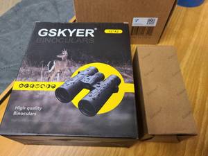 GSKYER Binocular kit with carry case and more