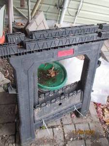 lot 119 image: Pair of task force plastic saw horses