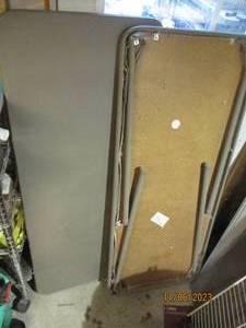 lot 146 image: (2) 4 foot folding tables