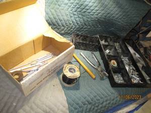 lot 185 image: Drawer organizer and box