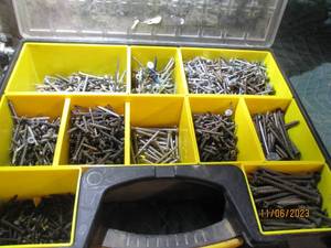 lot 187 image: Deep well Stanley part organizer full