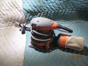 lot 190 image: Ridgid 14 sheet hand sander