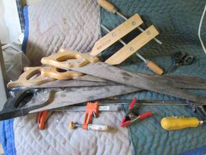lot 304 image: Lot of saws clamps and a scissors