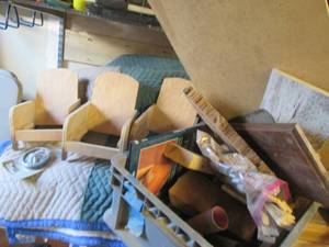 lot 306 image: Wood, crafts and sanding spindles