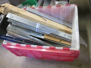 lot 311 image: Covered tote filled