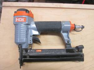 lot 27 image: HDX 16 GA 1 14 Stapler