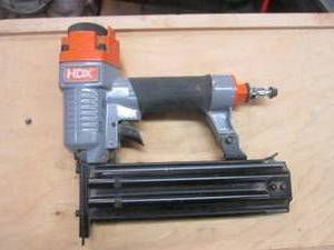 lot 28 image: HDX 18 GA 2 brad nailer