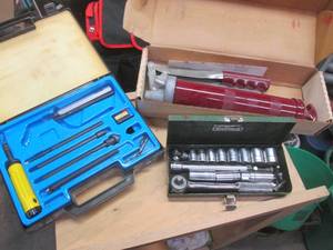 lot 36 image: SK socket set, grease gun