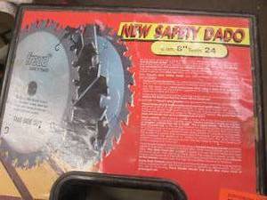 lot 37 image: Freud New safety dado blade set 8