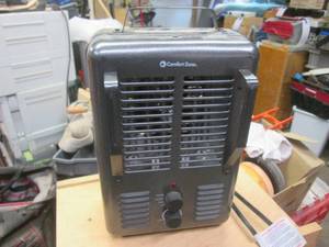 lot 46 image: Comfort Zone electric fan heater