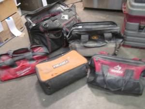 lot 352 image: Assorted empty tool bags