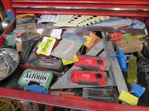 lot 234 image: 5-gallon bucket with CRAFTSMAN organizer full