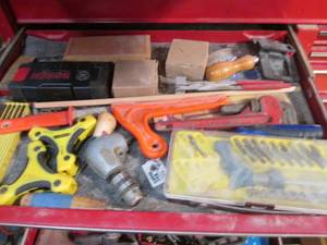 lot 239 image: Large wood box #2