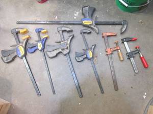 lot 255 image: Lot of (7) assorted bar clamps