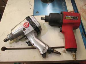 lot 269 image: Campbell Hausfeld  impact drills