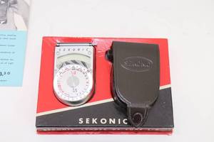 lot 27 image: Sekonic Leader De Luxo L-8 Light Meter
