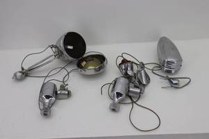 lot 30 image: Vintage Bicycle Lite & Horn Set