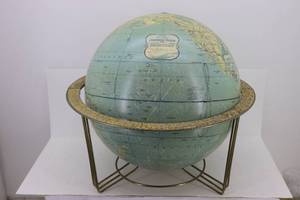 lot 49 image: Rand McNally Centennial Sixteen Globe