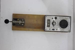 lot 61 image: Midland 25-109 Transistor Code Oscillator