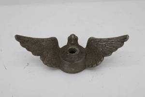 lot 66 image: 8 Vintage Winged Radiator Cap