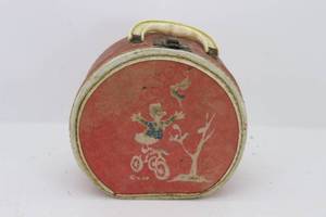 lot 91 image: Vintage Walt Disney World Travel Case