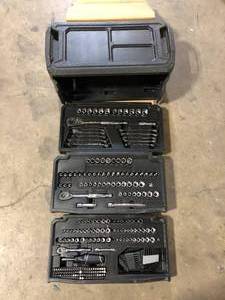 lot 11 image: Husky 270-Piece Mechanics Tool Set Customer Returns See Pictures
