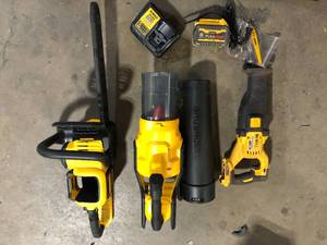 lot 27 image: Lot of Assorted Dewalt Lawn Care Tools Various Models and Conditions Customer Returns See Pictures