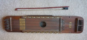 Antique Ukelin Patented April 6, 1926