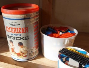 Vintage Toys American Plastic Bricks No. 375...